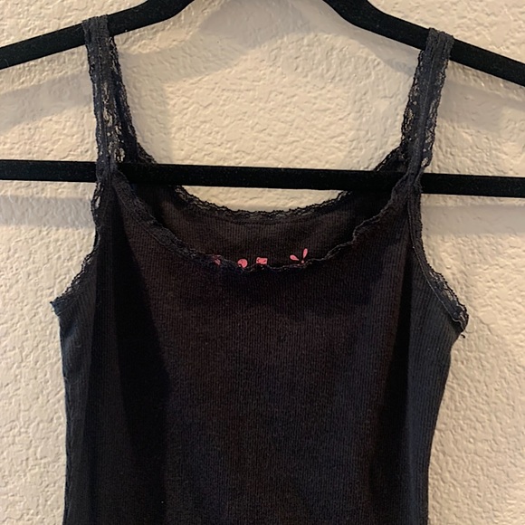 NWOT Black Lacy Rimmed Comfortable Pacsun Lilu Tank Top - Picture 2 of 5